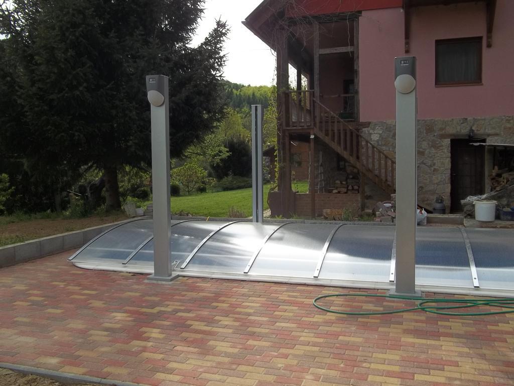Gadanyi Vendeghaz Es Lovarda Komlo Exterior photo